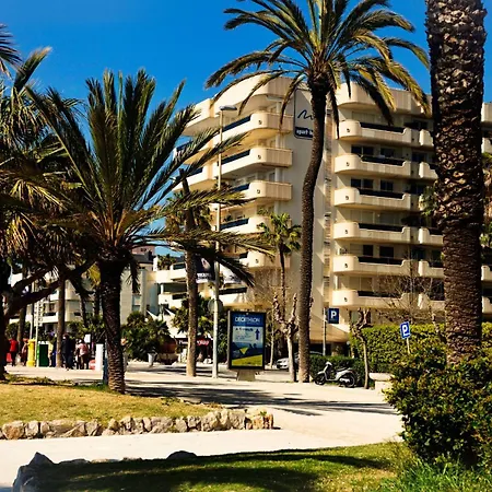 Frente Al Mar Con Piscina * Σίτζες