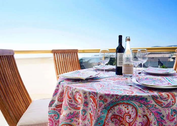 Apartamento Frente Al Mar Con Piscina