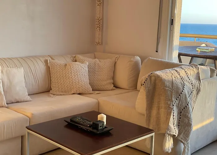 Frente Al Mar Con Piscina Sitges