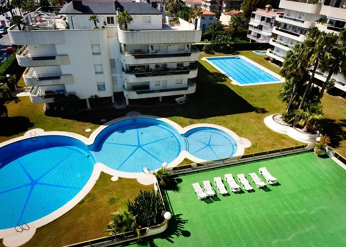 Frente Al Mar Con Piscina Apartamento