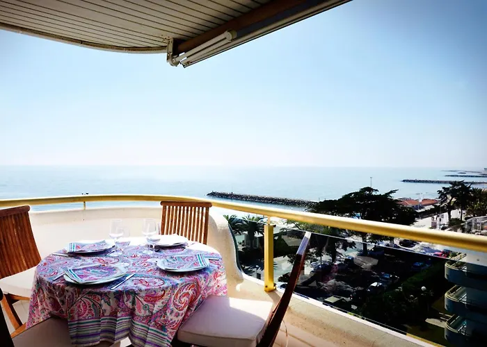 Frente Al Mar Con Piscina