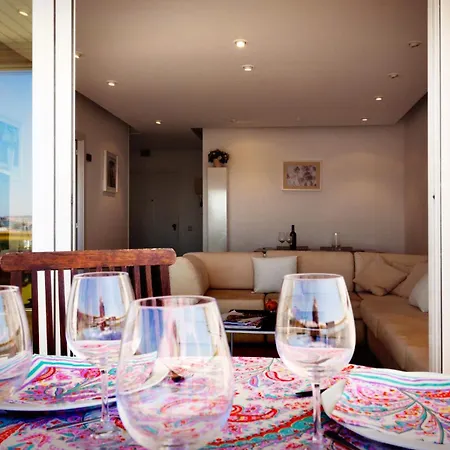 Frente Al Mar Con Piscina * シッチェス